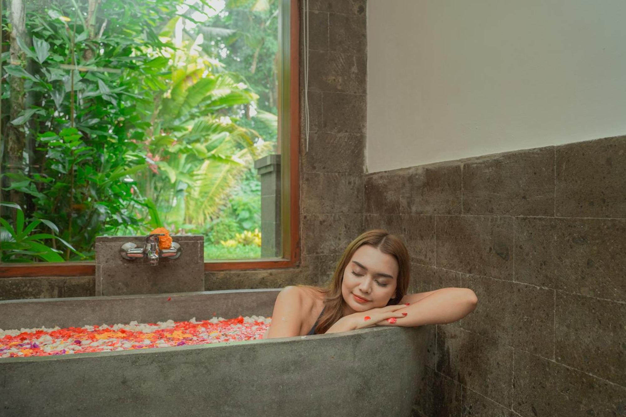 Poka Ubud Hidden Paradise & Spa By Eps Ngoại thất bức ảnh